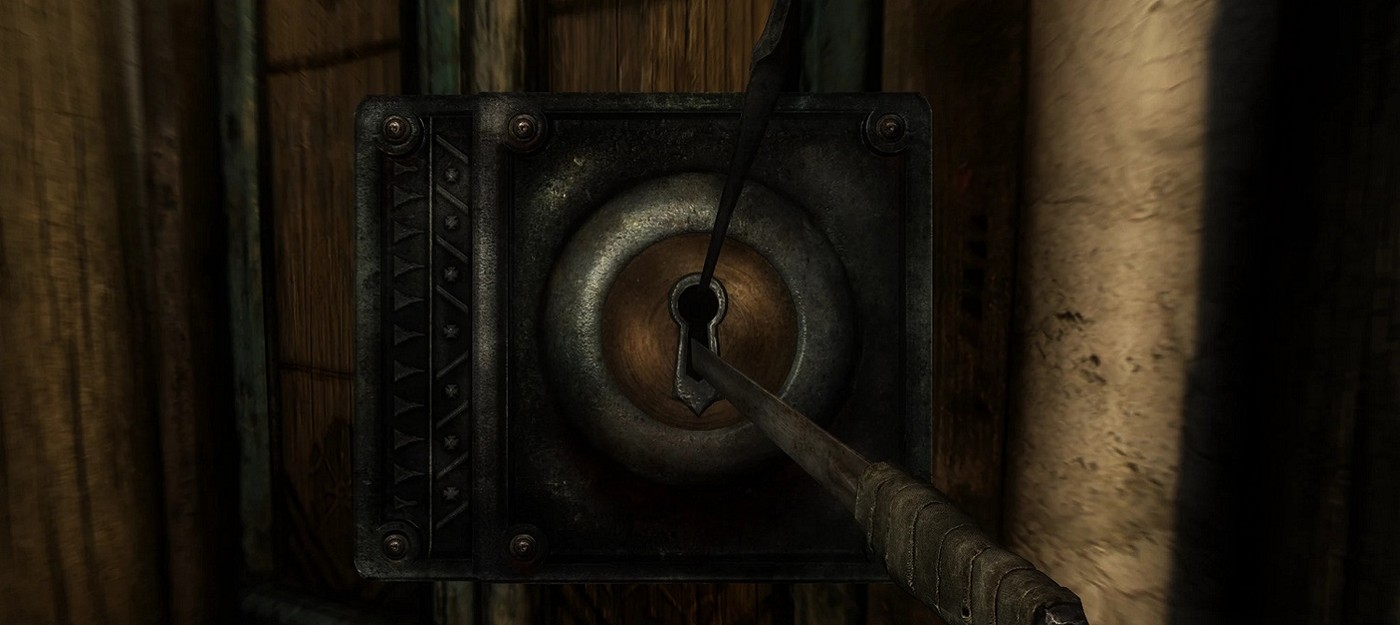 Gamers unanimously consider the lockpicking skill tree in Skyrim to be the most useless, while the final archery skill is simply broken