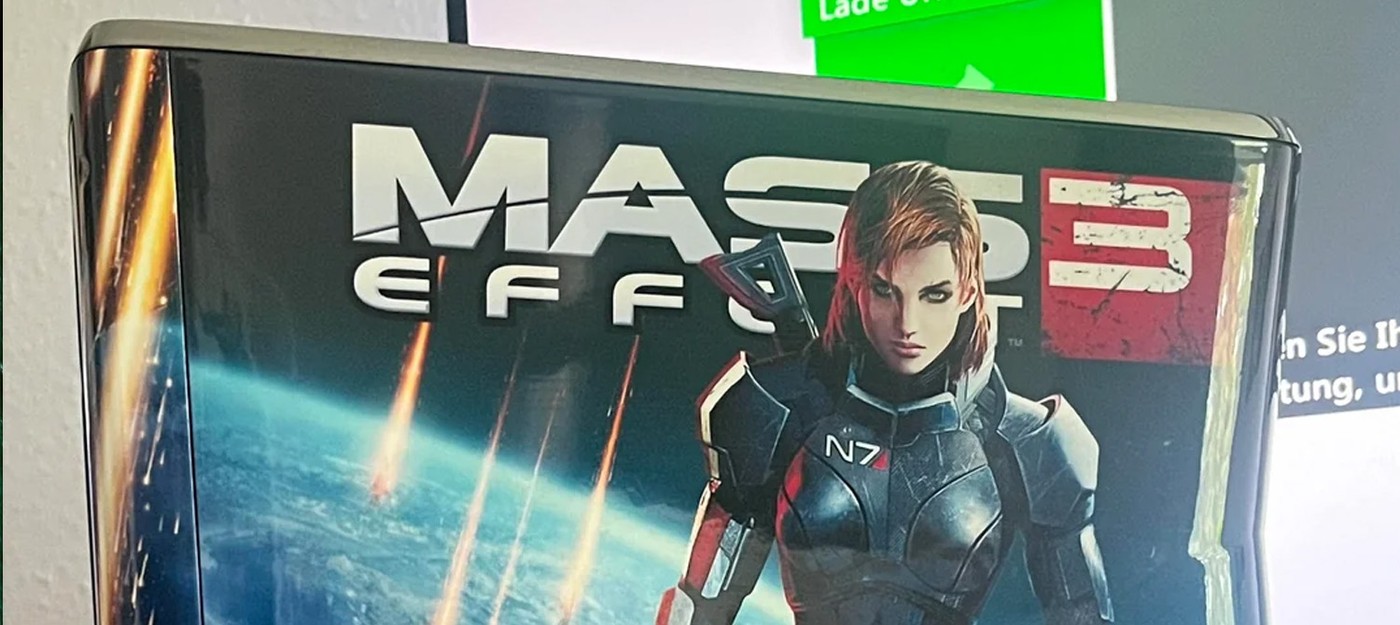The only official Mass Effect 3 themed Xbox 360 was found almost for free
