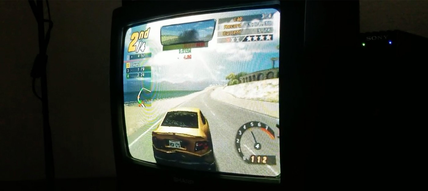 PS2 owner filmed a dramatic video about the graphics chip failing right during a race