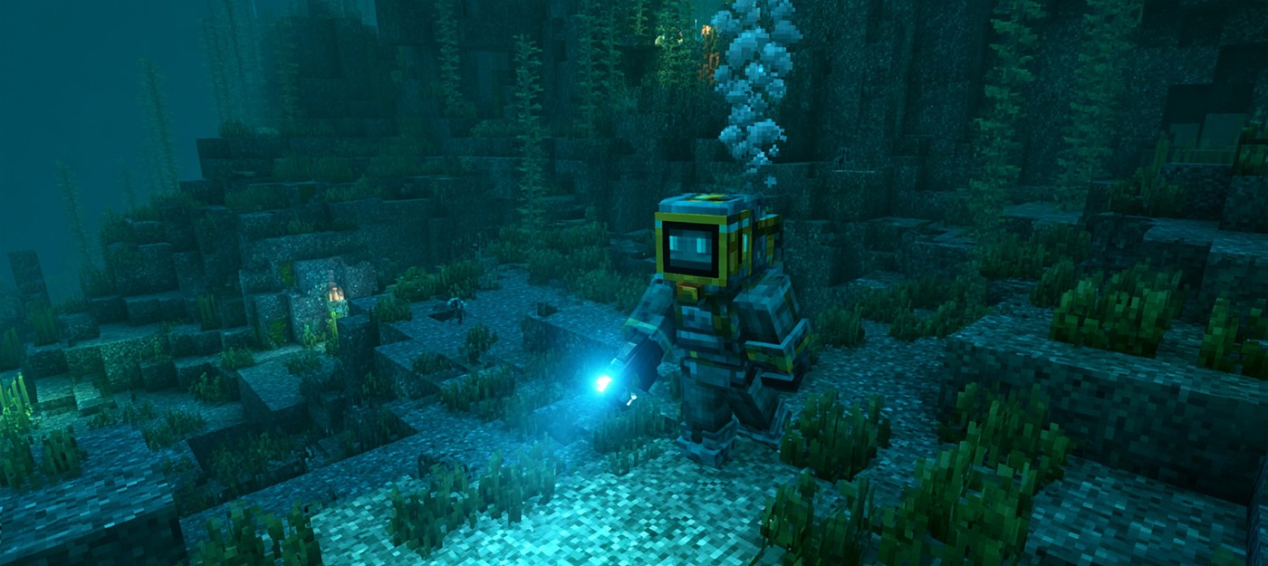 Minecraft players demand deeper oceans and diving suits