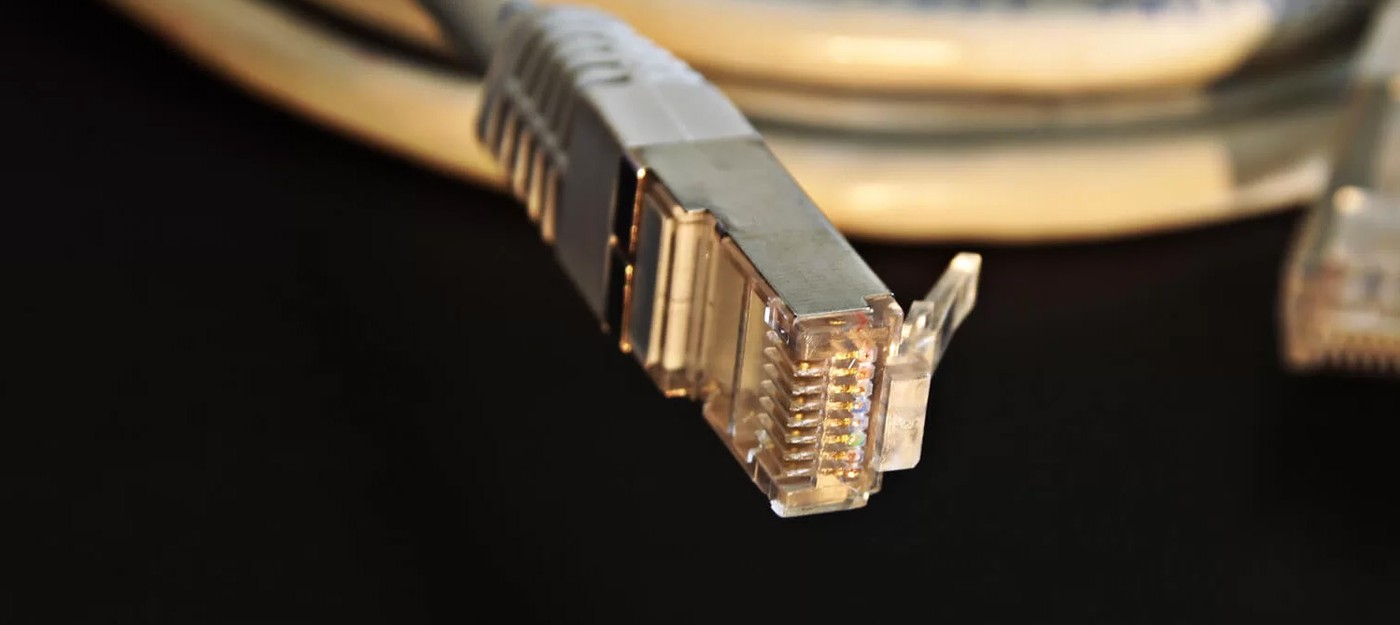 Wire vs. air – experts continue to debate why wired internet is better than Wi-Fi