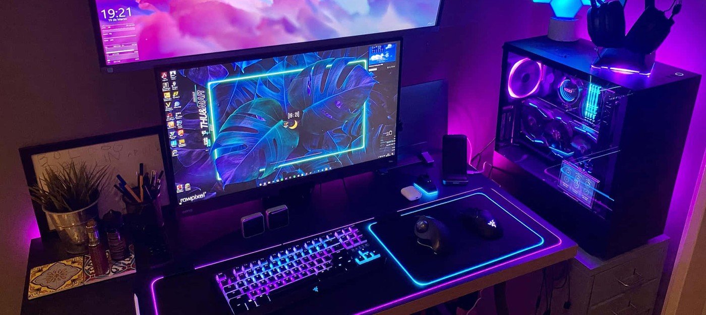A detective conducted an entire investigation to understand why his PC turns off when he leans back in his gaming chair