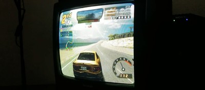 PS2 owner filmed a dramatic video about the graphics chip failing right during a race