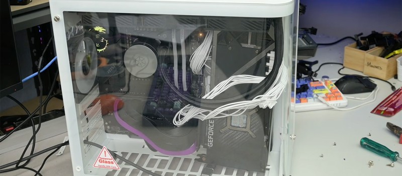 Modder moved graphics card to an unusual spot and cut hotspot temperature by 19 °C
