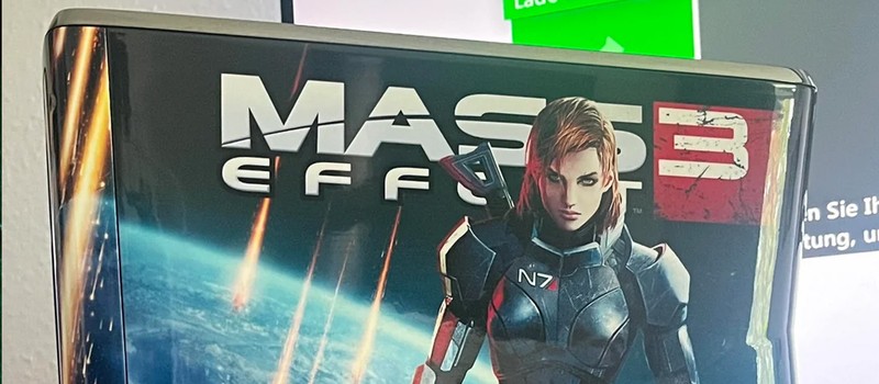 The only official Mass Effect 3 themed Xbox 360 was found almost for free