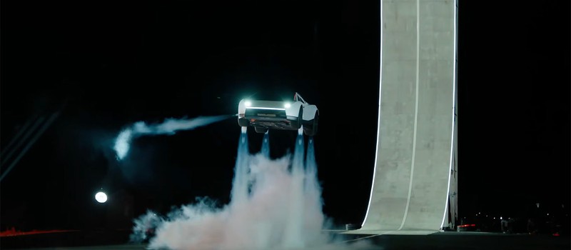 New Tesla Roadster accelerates to 60 mph in 0.81 seconds and does barrel rolls in the air